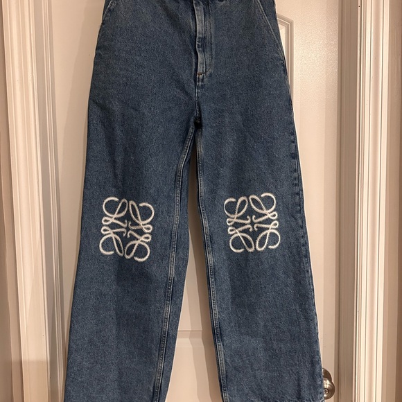 LOEWE
Anagram appliquéd high-rise wide-leg jeans 36FR - Picture 6 of 16